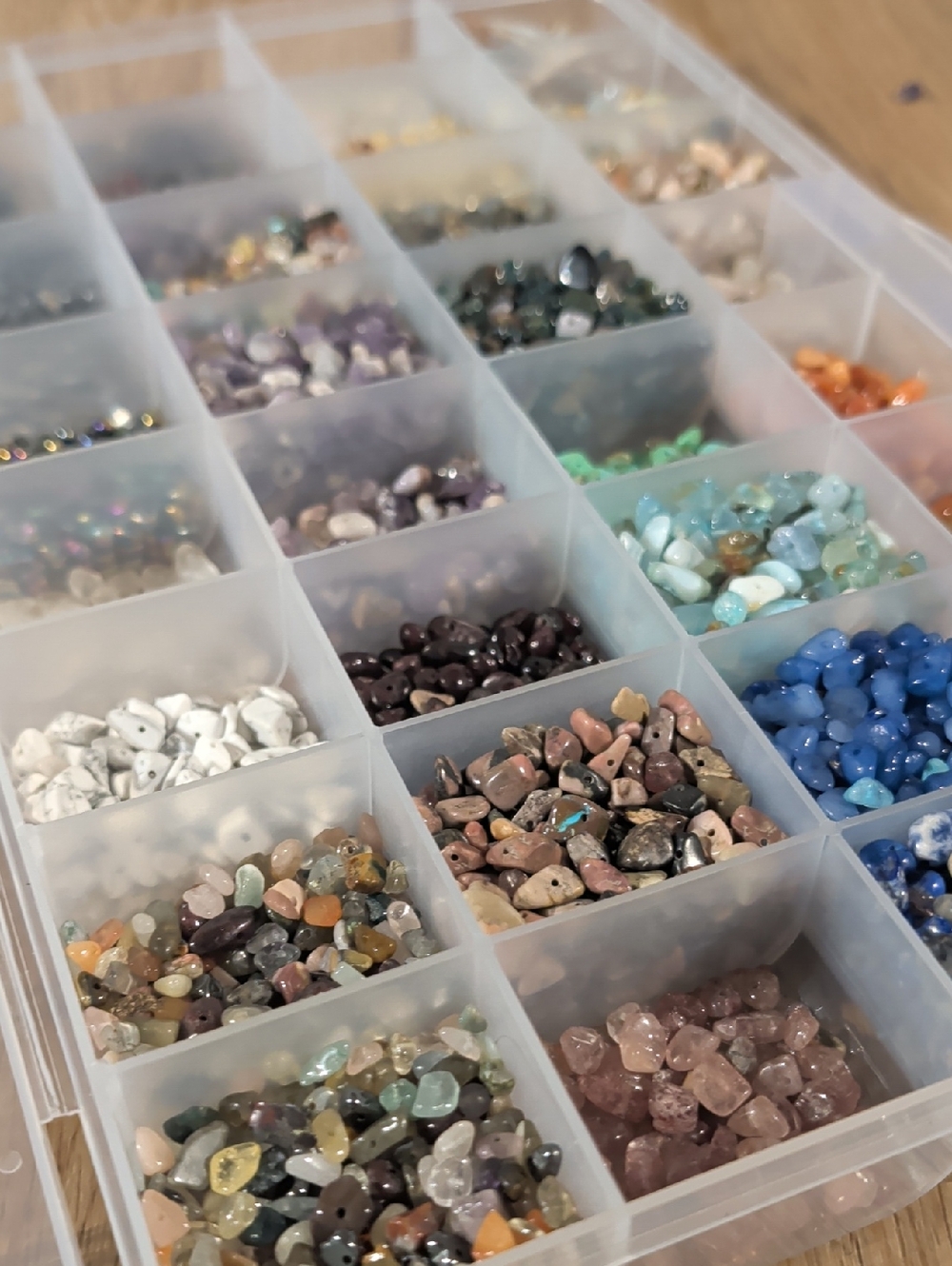 Semi-precious Stone Chip Beads: Amethyst Fluorite Unikite Labradite & Much More! - Picture 11 of 16